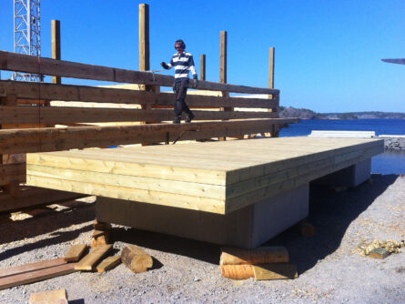 flytbrygga-trabetong-pa-land