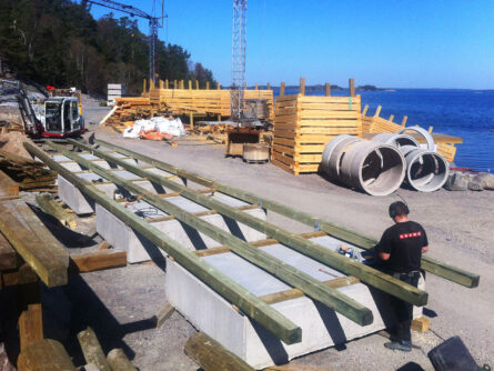 tillverkning-trabetongbrygga-sjoliv