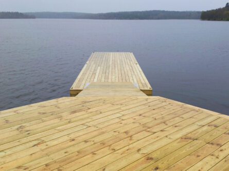 tradackad-betongponton-viggbyholm